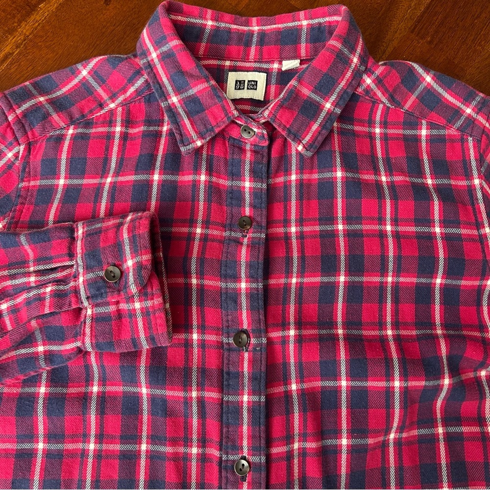Uniqlo Red Navy Plaid Long Sleeve Cotton‎ Flannel Shirt